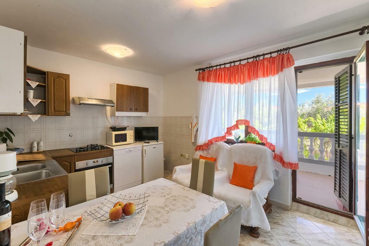 Apartman D&D, Dvorine 63 Banjole Exterior photo